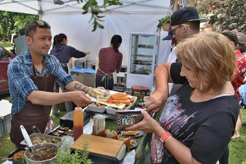 Prodej vietnamského street foodu